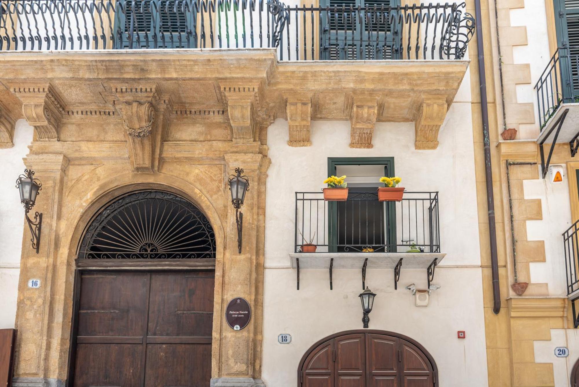 Good Vibes Apartment Nel Centro Storico Palermo Exterior foto